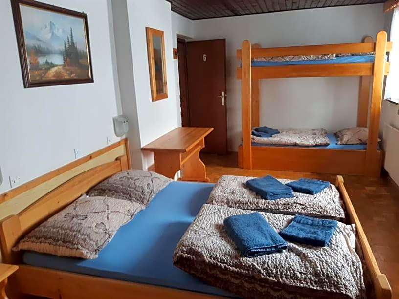 Rooms Barovc by the Lake Jasna