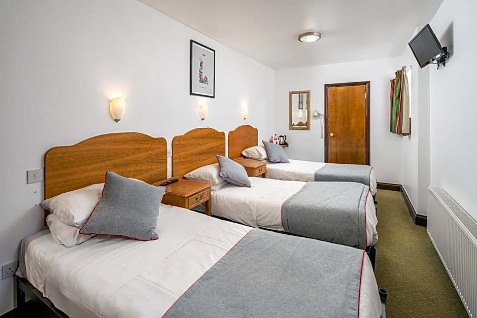 OYO Abbey Hotel, London Shepherd's Bush Market