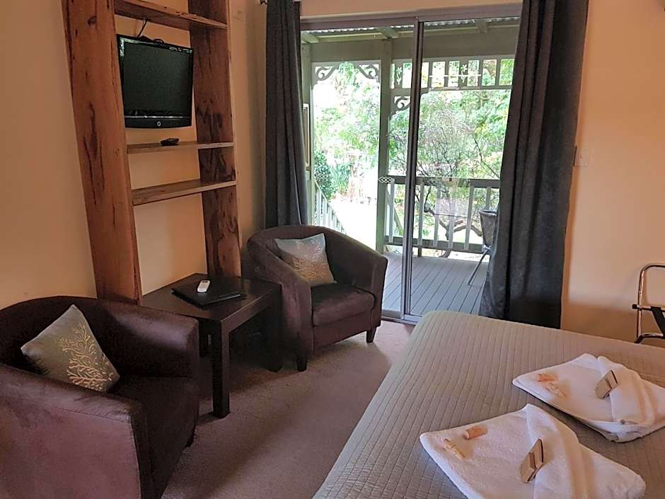 Adamsons Riverside Accommodation