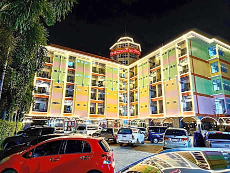 Dee Prom Hotel