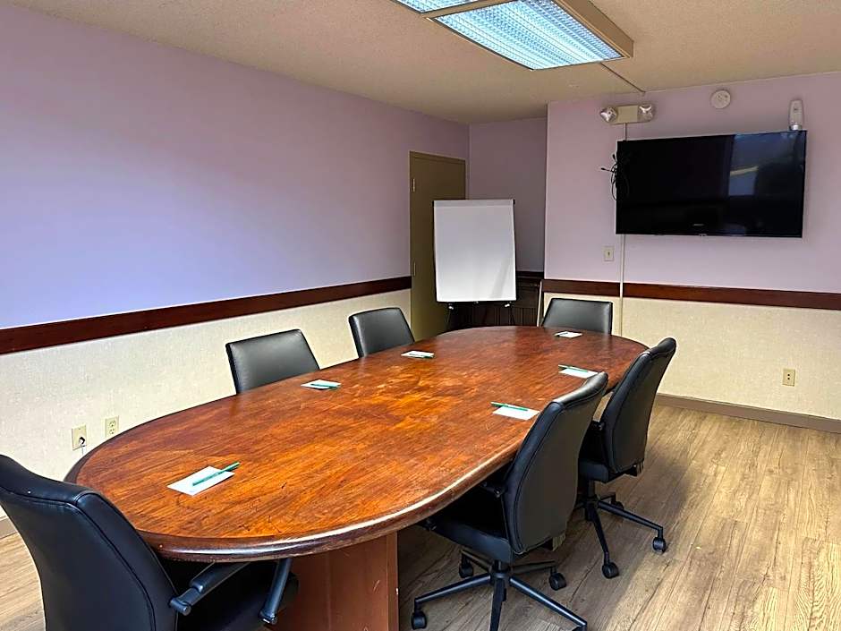 Quality Inn & Suites Everett
