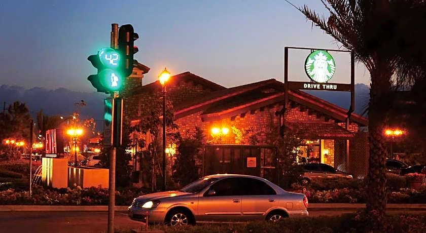 The Palines Apartment Hotel