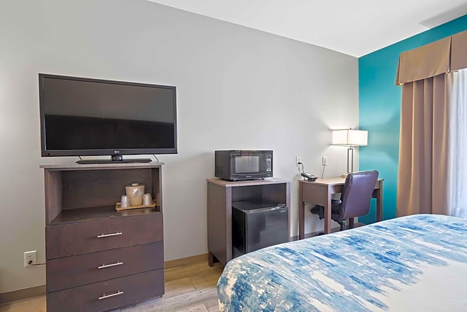 Blue Water Inn & Suites, BW Signature Collection