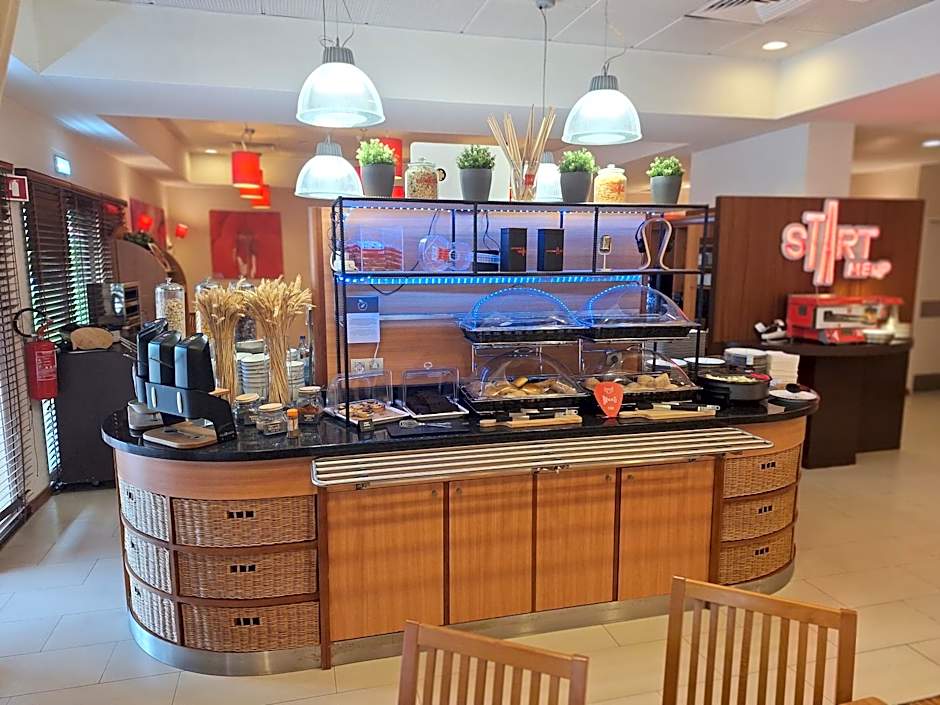 Hotel ibis Setubal