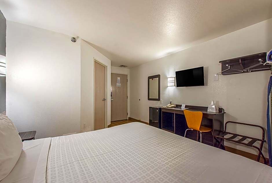 Americas Best Value Inn Knoxville East