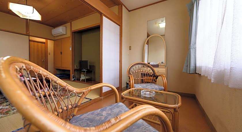 Yufuin Onsen Ryokan Jinnouchi