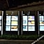 Weixideng Huifeng International Apartment Hotel