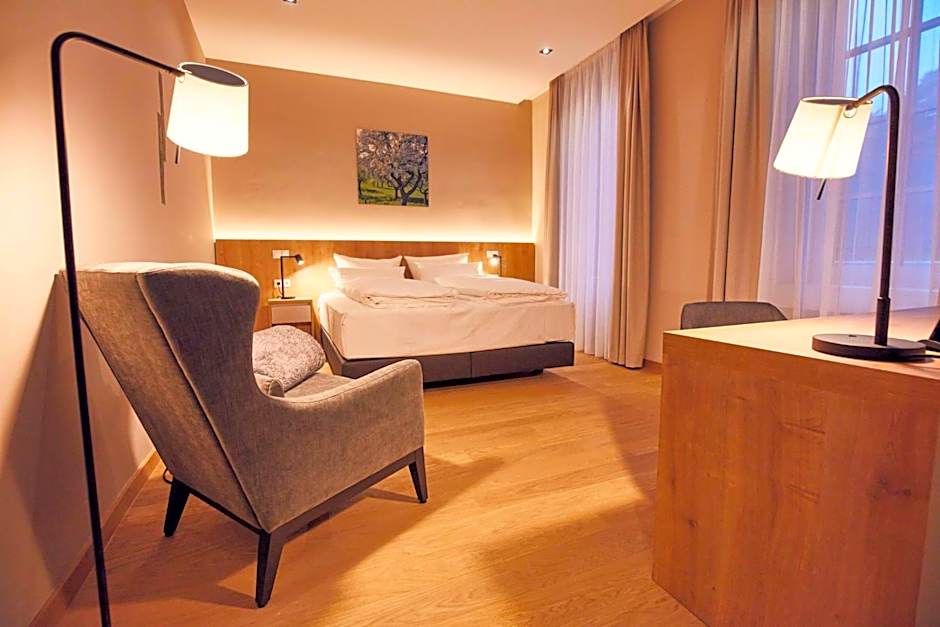 Seehotel Maria Laach