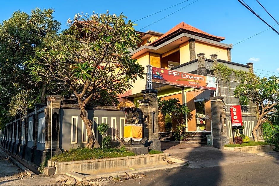 OYO 922 Pp Dream Guest House