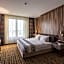 Shimall Hotel