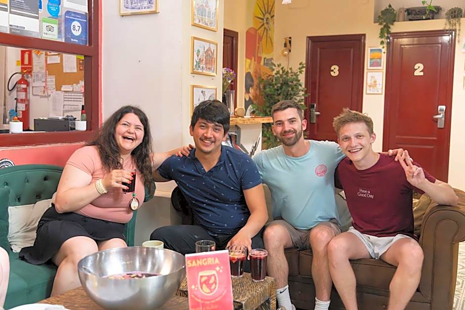 Home Youth Hostel by Feetup Hostels