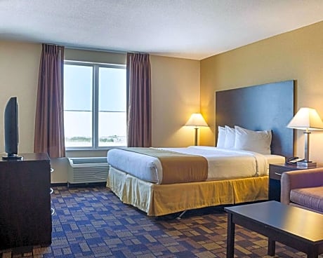 King Suite with Sofa Bed - Non-Smoking