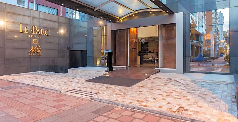 Le Parc Hotel, Beyond Stars