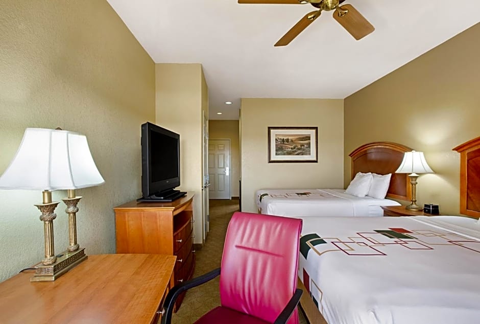 La Quinta Inn & Suites by Wyndham Marble Falls