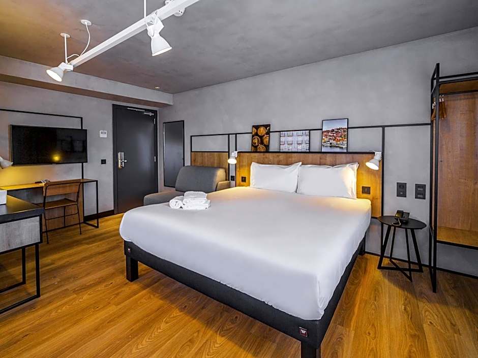 ibis Porto Centro Mercado Bolhao
