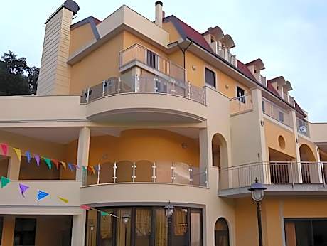 Hotel Sette E Mezzo