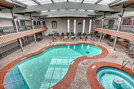 Quality Inn & Suites Downtown
