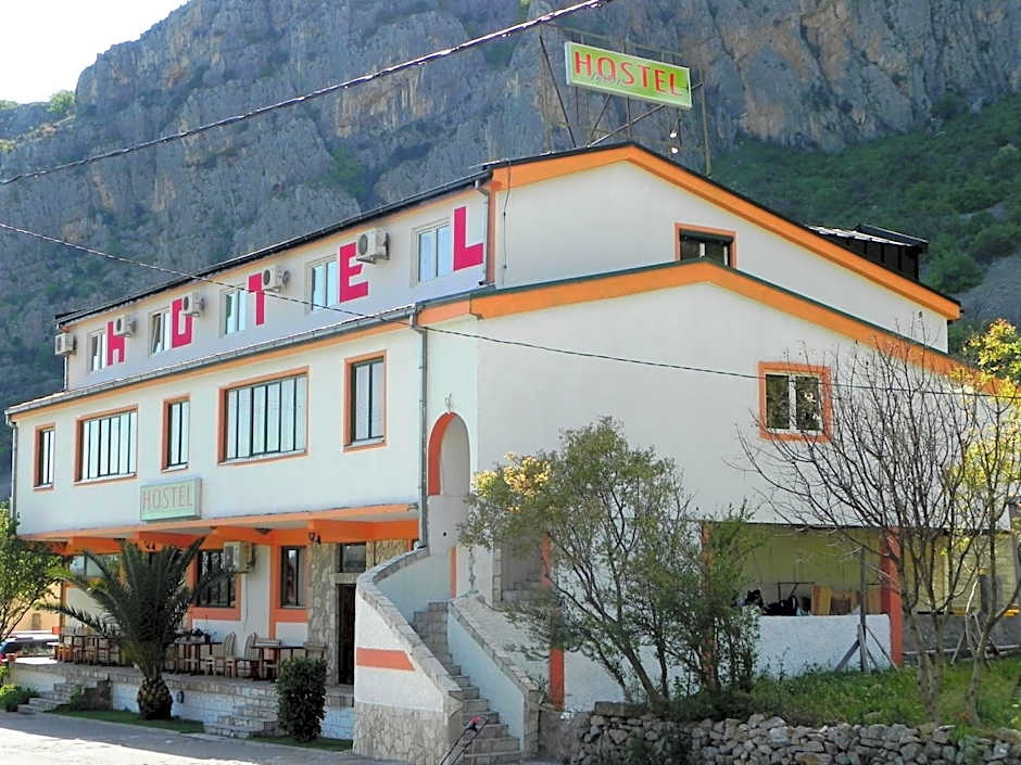 Hostel Izvor