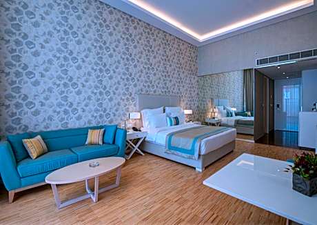 Premium Bay Room