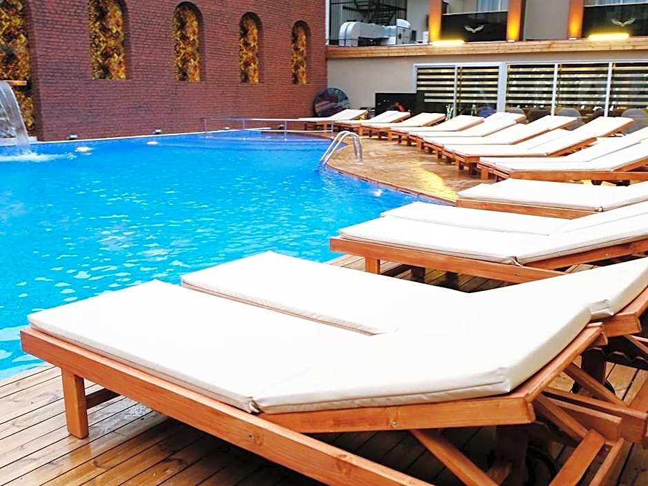 Duqqan Deluxe Hotel