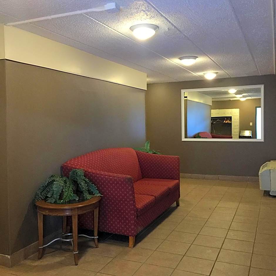 Mystic River Hotel & Suites