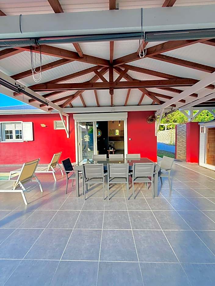 Villa SAADA cosy avec piscine, jacuzzi et sauna