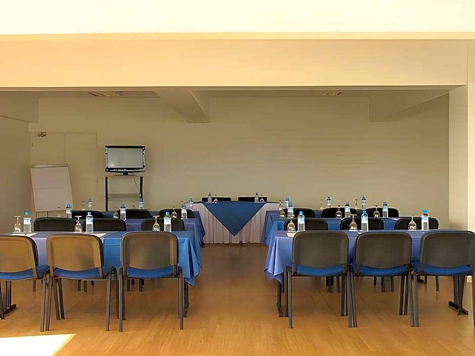 Maris Mare Apartments