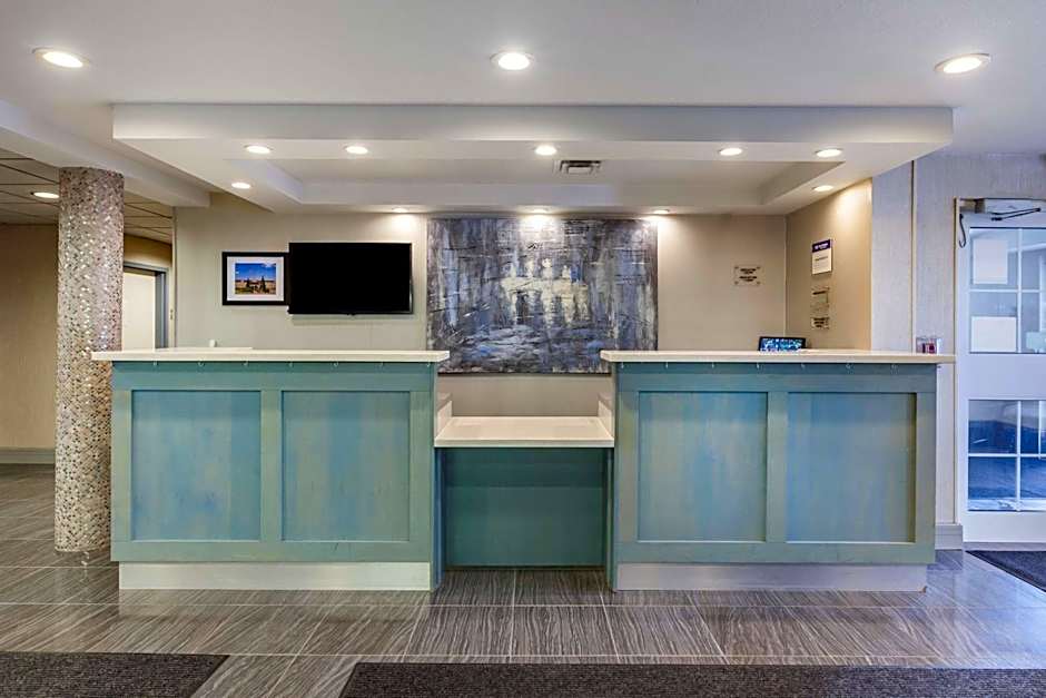 Best Western Plus Woodstock Inn & Suites