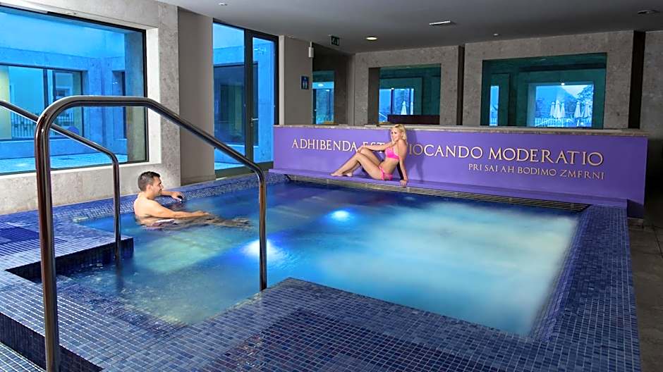 Rimske Terme Resort - Hotel Zdraviliški dvor