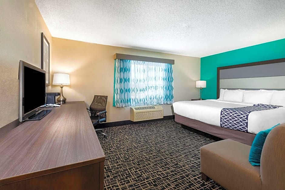 La Quinta Inn & Suites by Wyndham Batavia