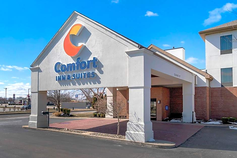 Comfort Inn & Suites Toledo North