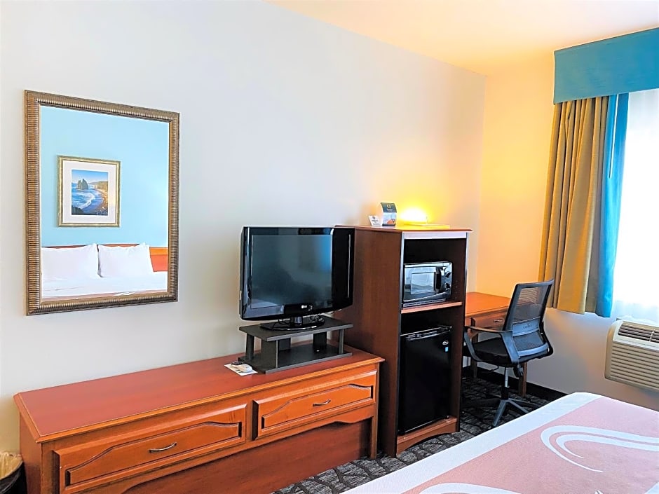 Quality Inn & Suites Sequim at Olympic National Park