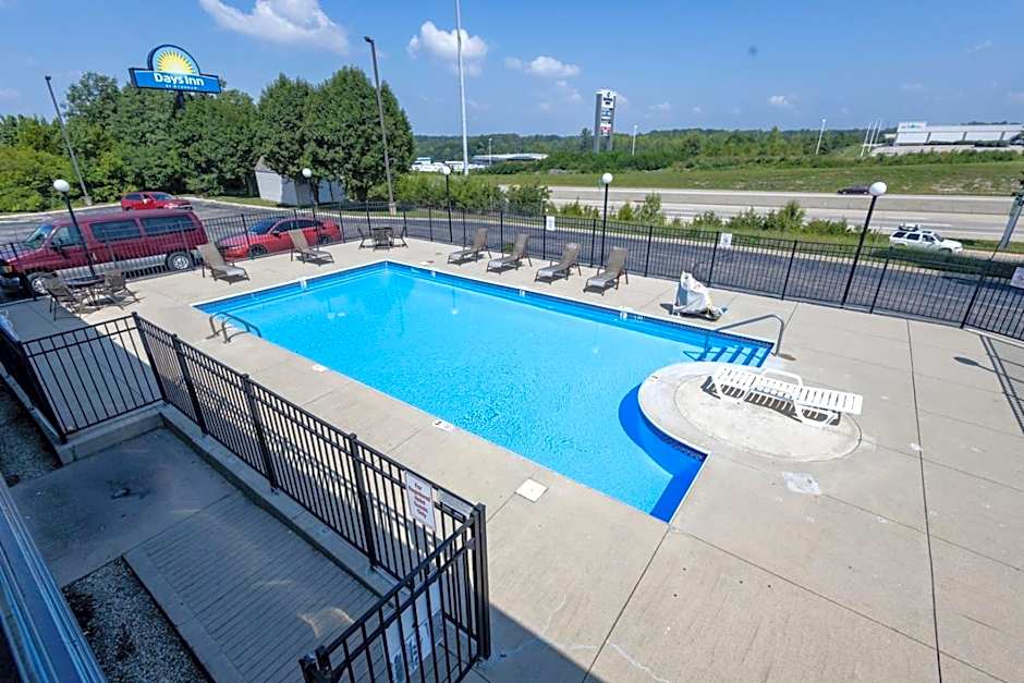 Days Inn by Wyndham Dayton Huber Heights Northeast
