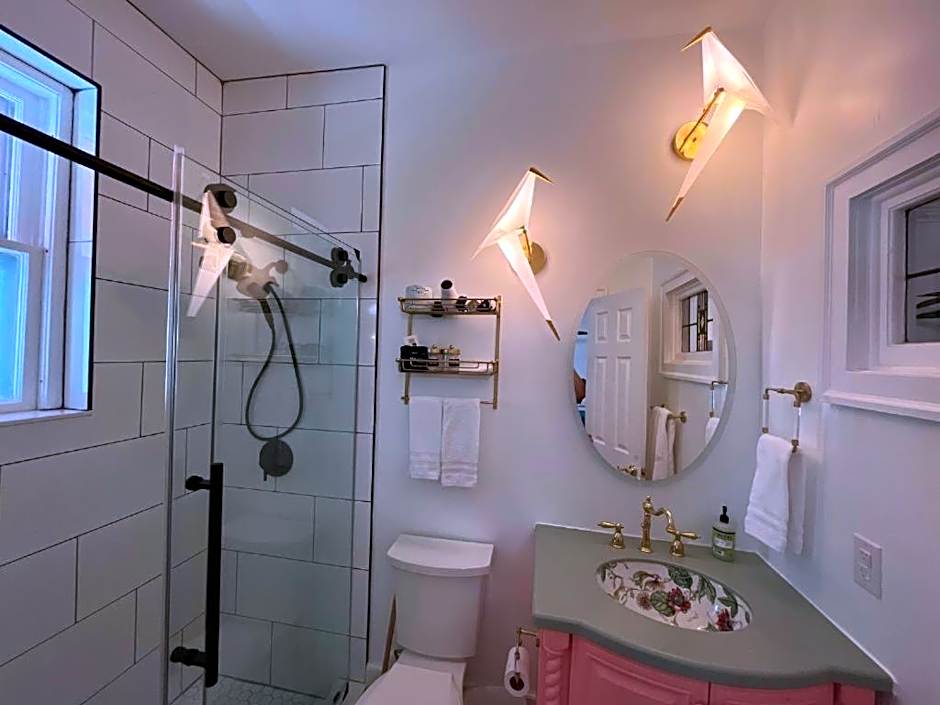 The Front Street Inn