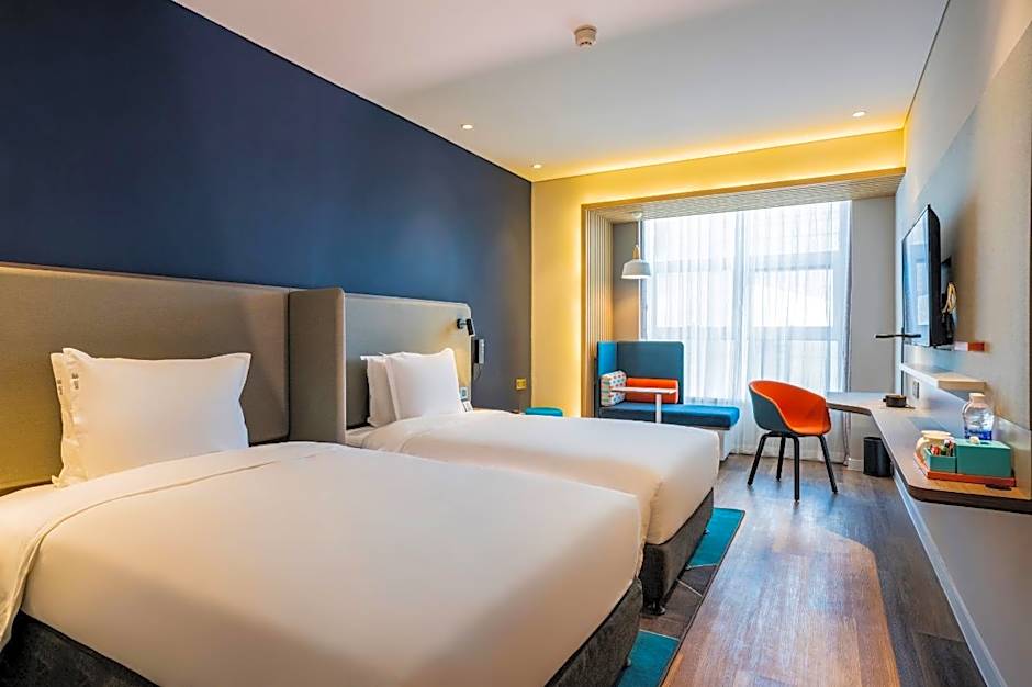 Holiday Inn Express Urumqi Station By IHG