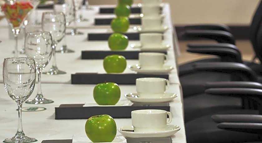 Country Inn & Suites by Radisson, Gurgaon Sector 12