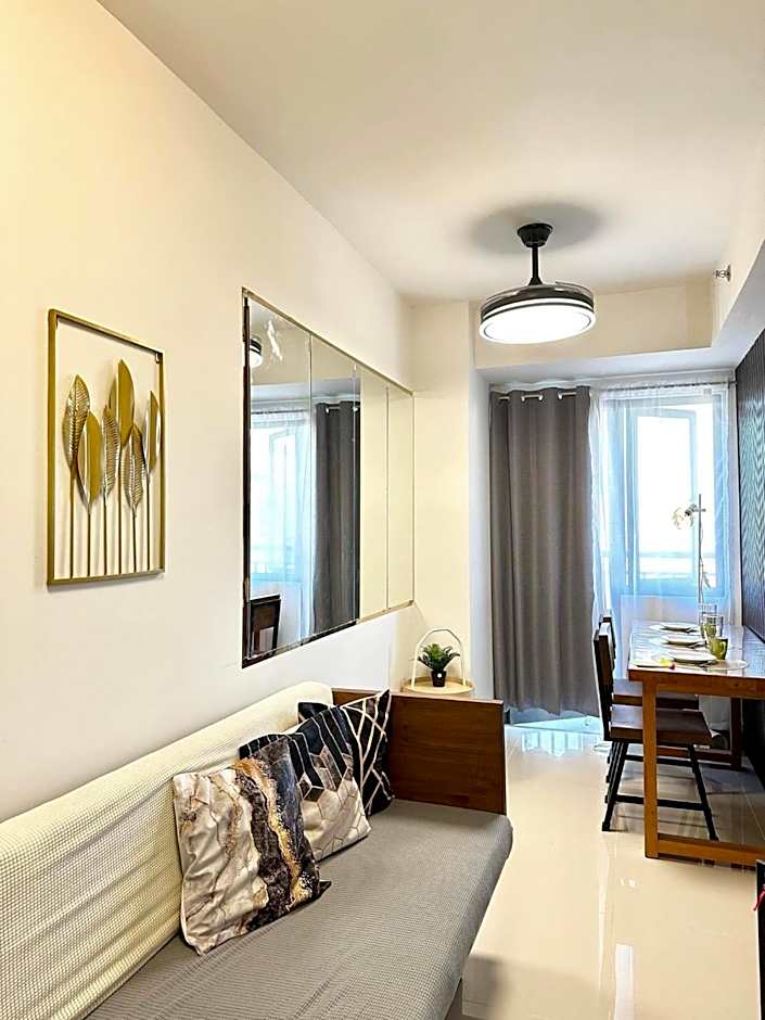 Mall of Asia MOA S Residences , IKEA Pasay , NAIA Airport , Manila Bay