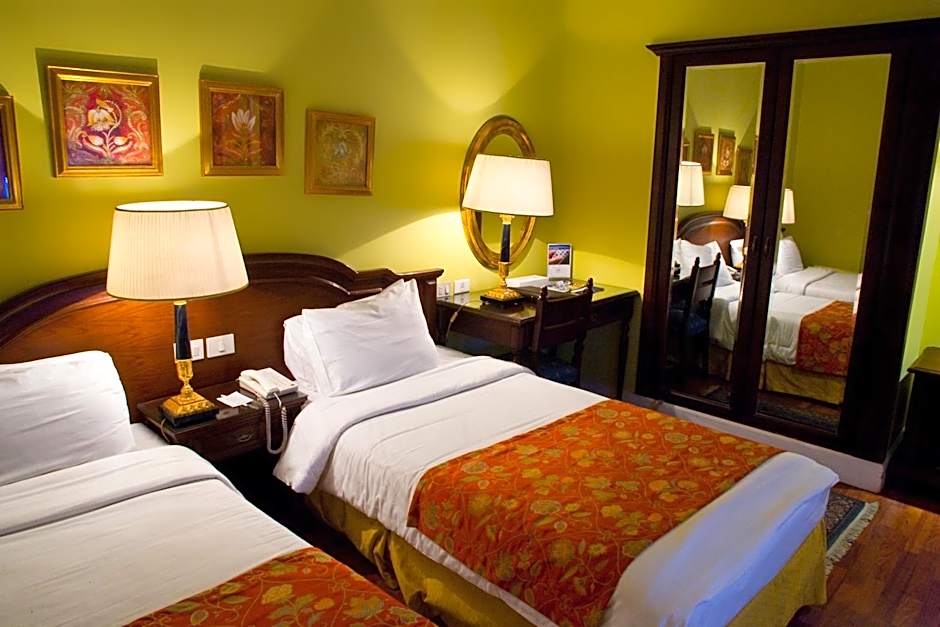 Helnan Auberge Fayoum