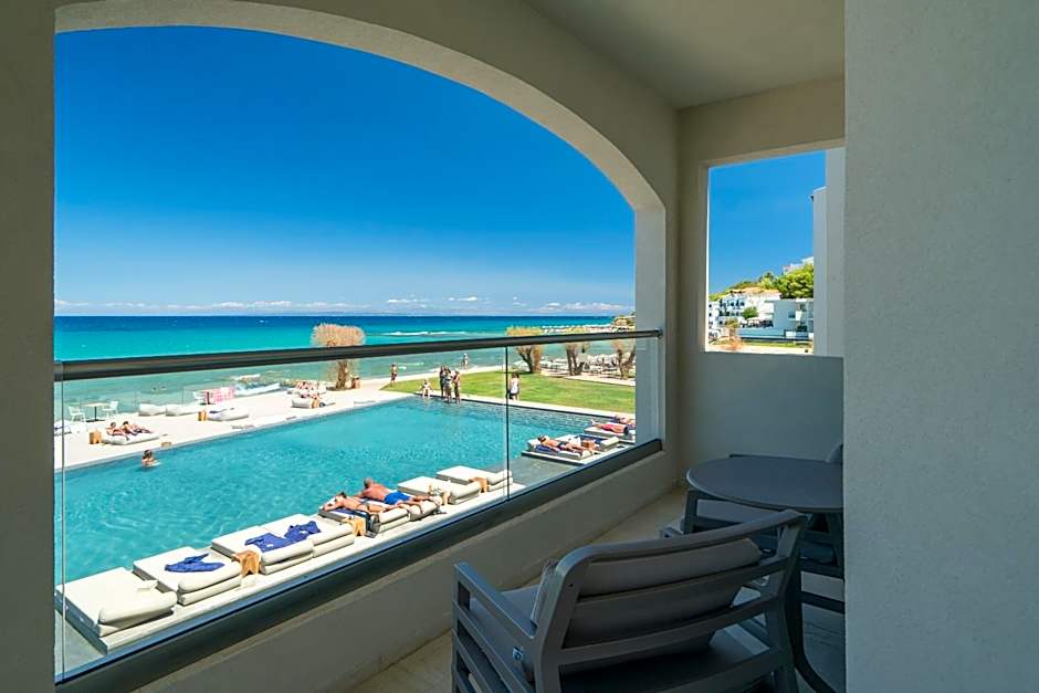 Caravel Suites - Adults Only