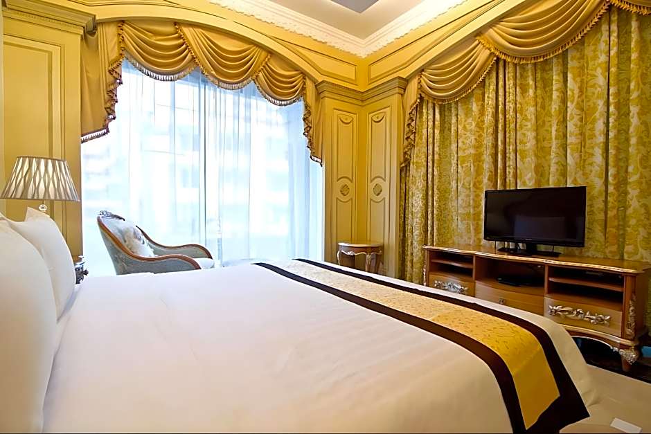 Lk Royal Suite Hotel