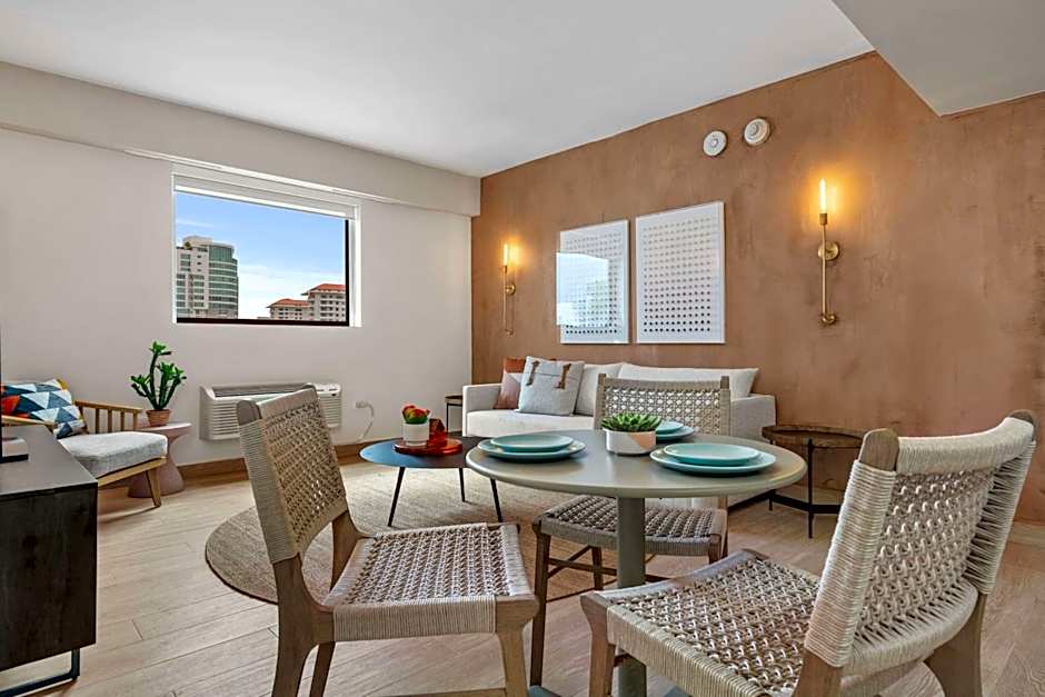 HiBird- Apartment and Suites Hotel