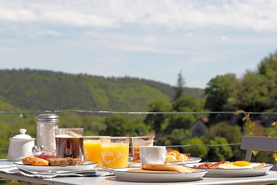 Maison Lapopie chambres et gîte