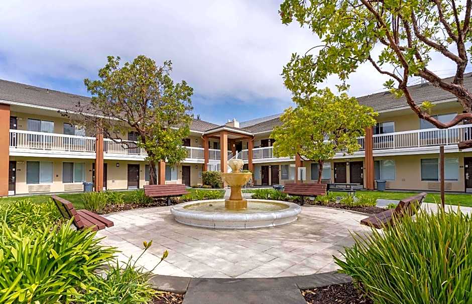 Extended Stay America Suites - San Francisco - San Mateo - SFO