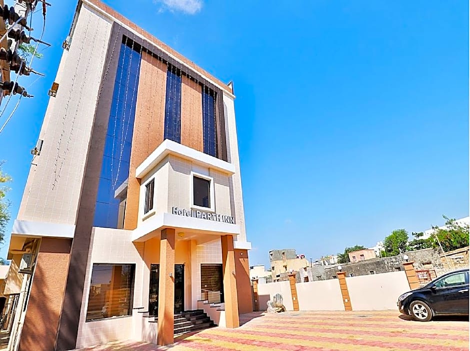 The Sky Comfort - Hotel Parth Inn