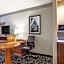 La Quinta Inn & Suites by Wyndham Jackson Airport/Pearl