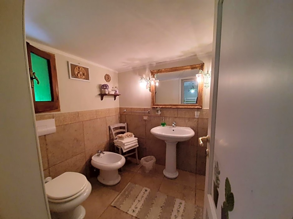 casa di campagna dal pozzo