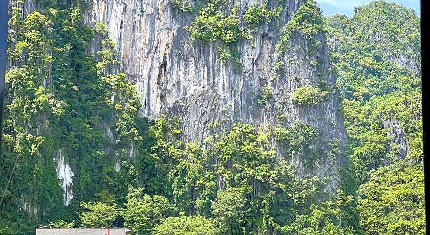 Amos Pili Tree Inn powered by Cocotel