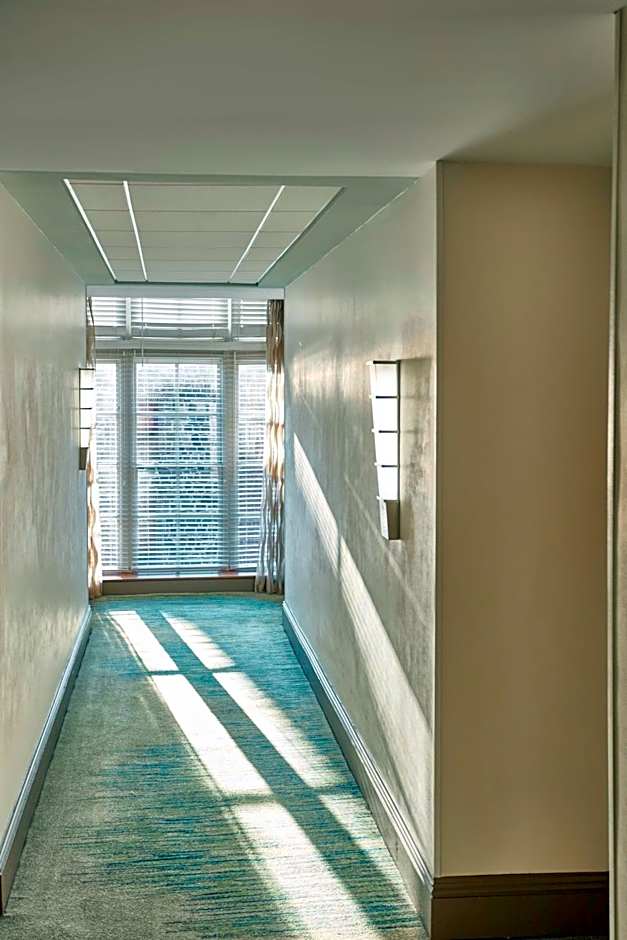 The Cotton Sail Hotel Savannah - Tapestry Collection by Hilton