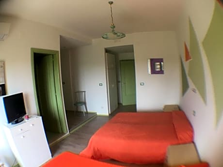 Deluxe Triple Room with Sea View