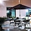 GEM Hotel Ningbo Jiangbei District Hongtang Haide Square